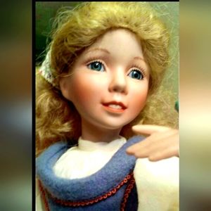 CINDERELLA IN RAGS PORCELAIN DOLL BY ASHTON DRAKE GALLERIES COA #3678E